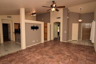 10239 E Gray Hawk Dr in Tucson, AZ - Building Photo - Building Photo
