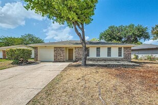 413 Lindo Dr in Mesquite, TX - Building Photo