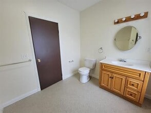 2 Mundt Ave in Auburn, NY - Building Photo - Building Photo