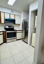 3477 NW 44th St in Lauderdale Lakes, FL - Building Photo - Building Photo