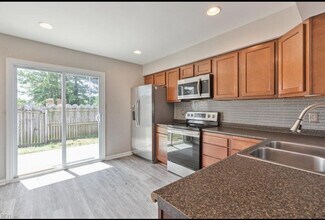 529 Brisa Dr in Chesapeake, VA - Building Photo - Building Photo