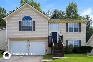 3785 Waldrop Hills Dr in Decatur, GA - Building Photo