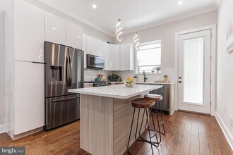 2130 Fernon St in Philadelphia, PA - Building Photo - Building Photo