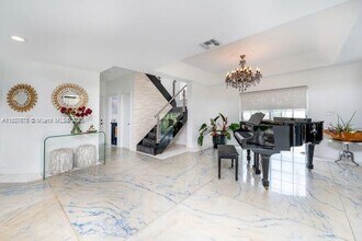 9870 NW 47th Terrace in Doral, FL - Building Photo - Building Photo