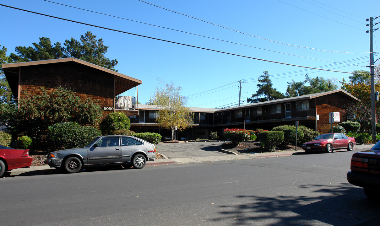 Beverly Apartments in Rohnert Park, CA - Building Photo