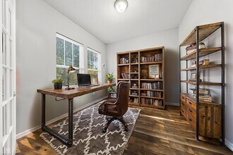 12999 Pennington Rd in Fishers, IN - Building Photo - Building Photo