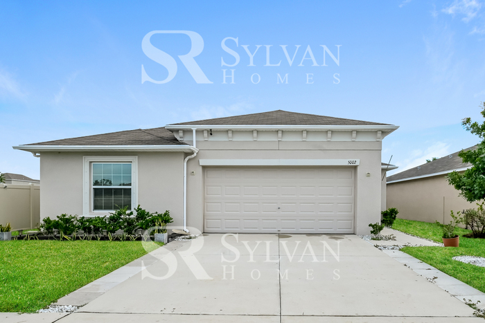 5002 Golden Fig Ln in Wimauma, FL - Foto de edificio