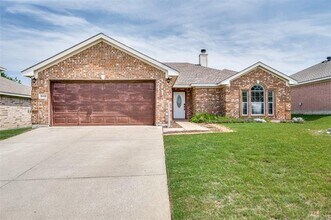 2412 Heads And Tails Ln in McKinney, TX - Building Photo - Building Photo