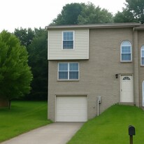 118 Duquesne Blvd in New Kensington, PA - Building Photo