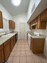 2217 King James Pl in El Paso, TX - Foto de edificio - Building Photo