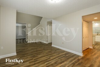 3500 Hickory Landing Ct in Jacksonville, FL - Foto de edificio - Building Photo