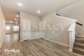 623 Sophia Wy in Lewisville, TX - Foto de edificio - Building Photo