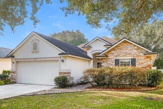 906 Thoroughbred Dr in Orange Park, FL - Building Photo - Building Photo