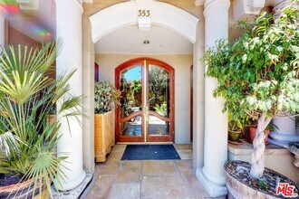 353 S Reeves Dr in Beverly Hills, CA - Building Photo - Building Photo