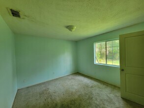 713 Cedar St in Daytona Beach, FL - Foto de edificio - Building Photo