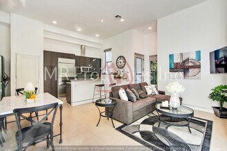 8824 Rangely Ave in Los Angeles, CA - Building Photo - Building Photo