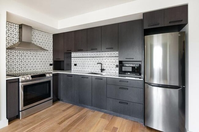 property at 101 E 10th St