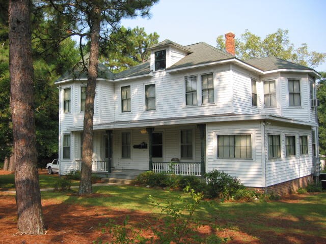 340 N Page St in Southern Pines, NC - Building Photo