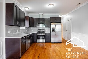 738 N Avers Ave in Chicago, IL - Building Photo