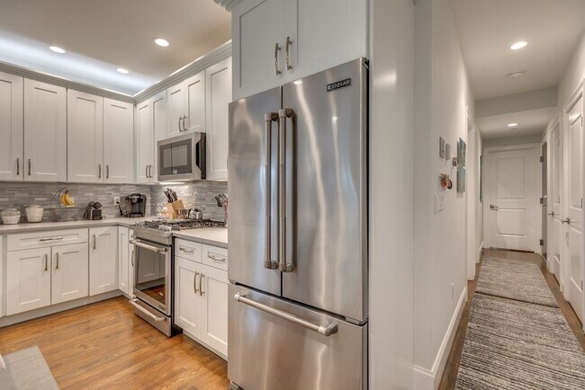 property at 141 W Sixth St
