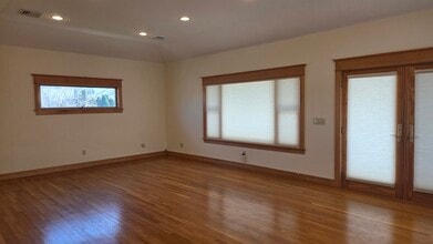 559 Minor St in Emmaus, PA - Foto de edificio - Building Photo