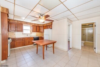 18 Pulaski St in Bloomfield, NJ - Building Photo - Building Photo