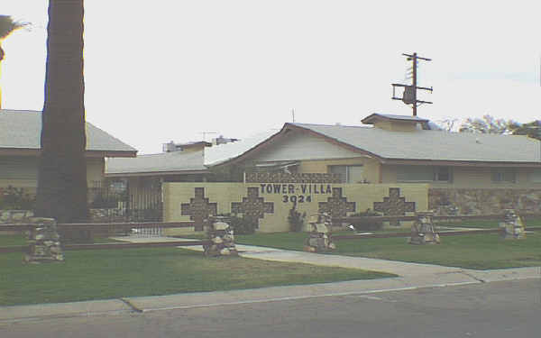 Tower Villa Apartments in Phoenix, AZ - Building Photo - Building Photo