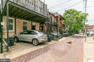 1757 Willard St NW in Washington, DC - Building Photo - Building Photo