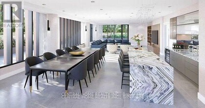 5858 Yonge St in Toronto, ON - Building Photo - Building Photo