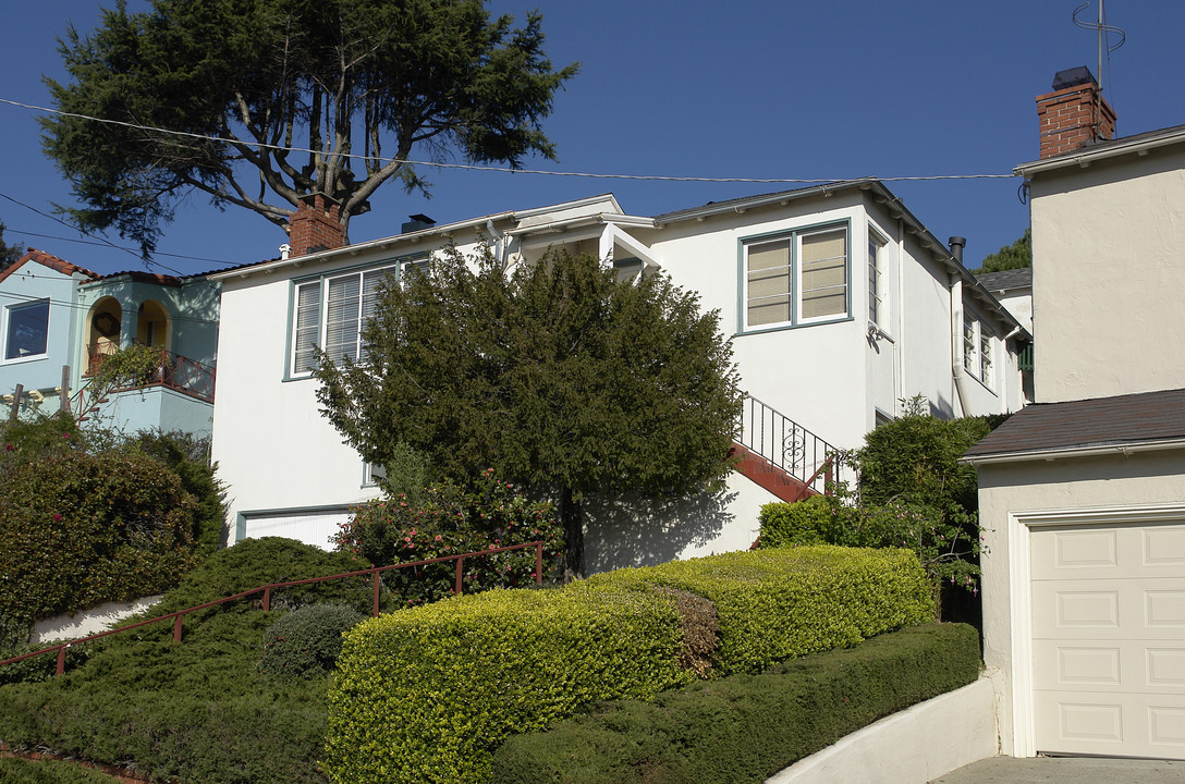 265 Amherst Ave in Kensington, CA - Building Photo