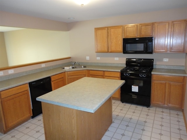 1319 Roth Dr in Joliet, IL - Building Photo - Building Photo