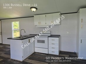 1306 Russell Dr in Weaver, AL - Building Photo - Building Photo