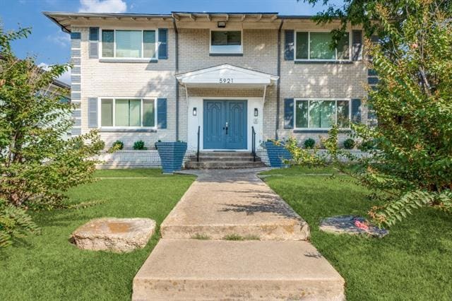 property at 5921 Gaston Ave