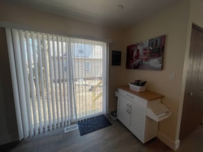 1104 S State St in Champaign, IL - Foto de edificio - Building Photo