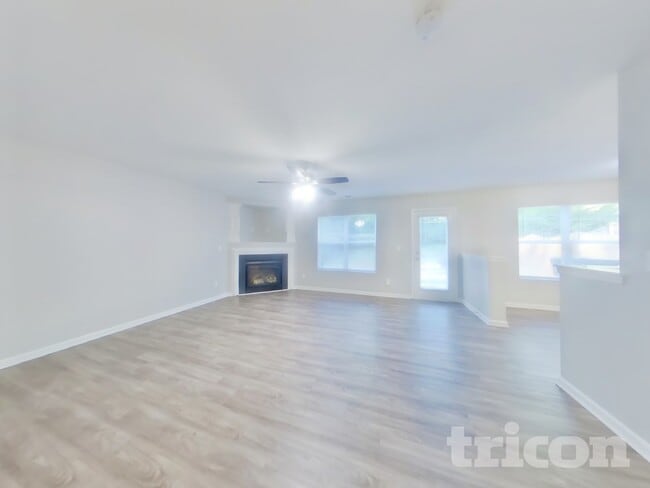 7016 Haines Mill Road in Charlotte, NC - Building Photo - Building Photo