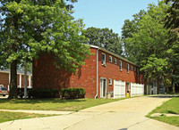 1010-1014 Kingsway Dr in Lorain, OH - Foto de edificio - Building Photo