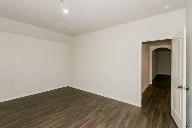 property at 5462 Plantation Forest Dr