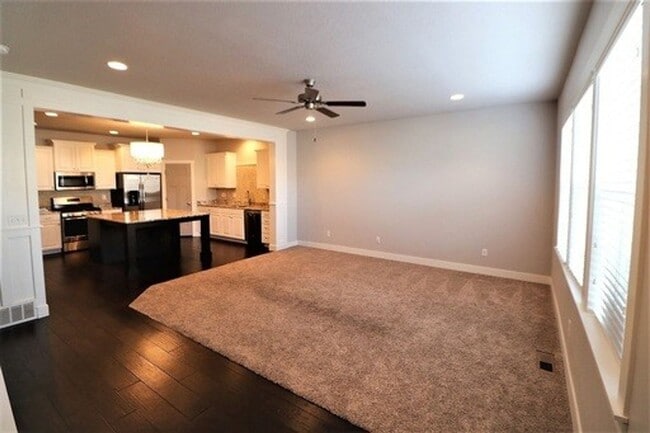 3671 E Quartz Creek Ln in Eagle Mountain, UT - Building Photo - Building Photo