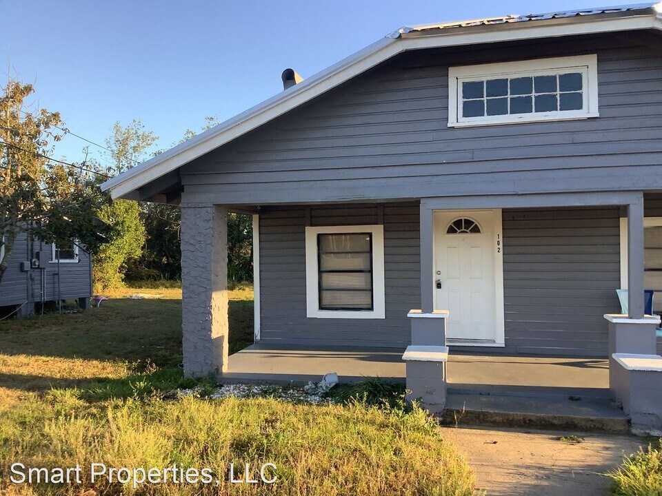 102 E Cornell St Photo