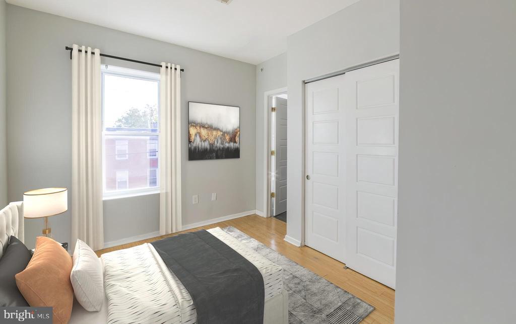 1833 Master St-Unit -UNIT 3 in Philadelphia, PA - Building Photo