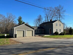 480 Newington Rd in Newington, NH - Building Photo - Building Photo