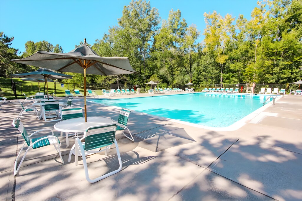 Regency Park Apartments in Guilderland, NY