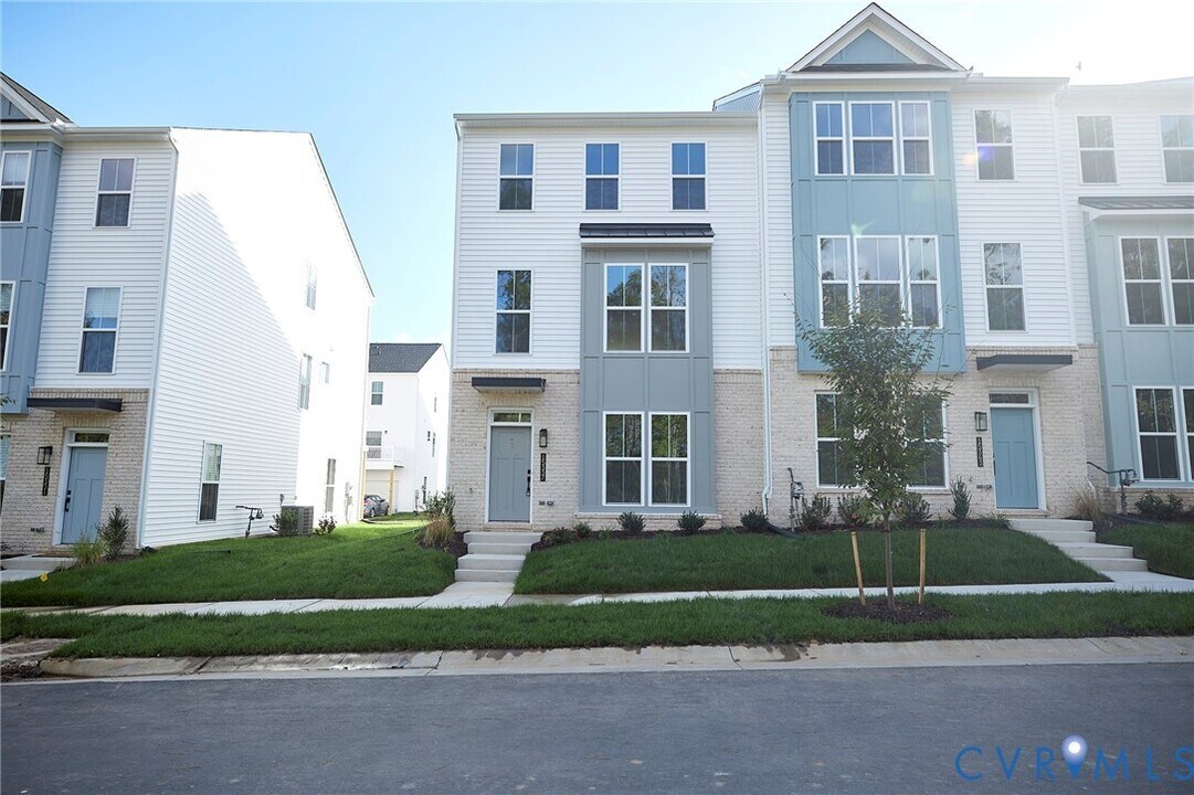 15337 Sunray Wy in Chesterfield, VA - Building Photo