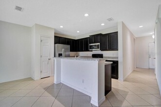 2925 Sunstone Dr in Kissimmee, FL - Building Photo - Building Photo