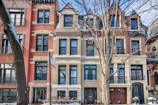 1402 N La Salle Dr in Chicago, IL - Building Photo