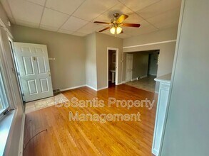 136 Pius St in Pittsburgh, PA - Building Photo - Building Photo