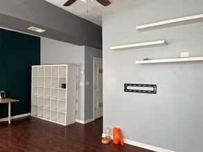 2115 S Central Park Ave, Unit Unit 2 in Chicago, IL - Building Photo - Building Photo