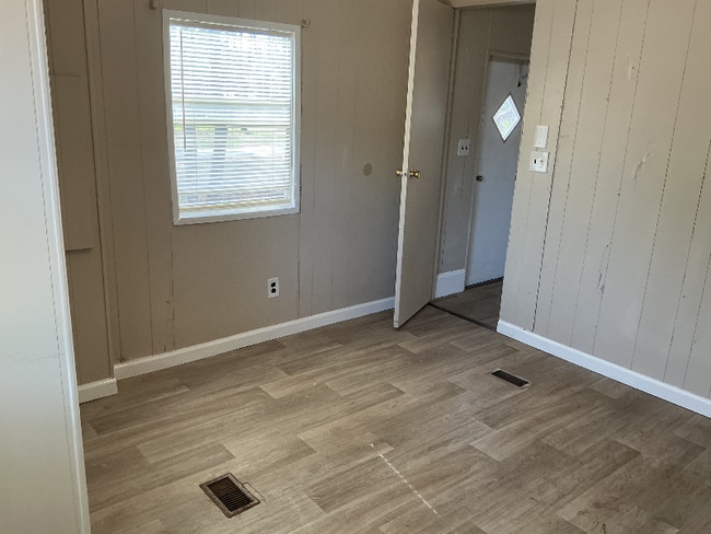 619 Prosperity Dr in Lamar, SC - Building Photo - Building Photo