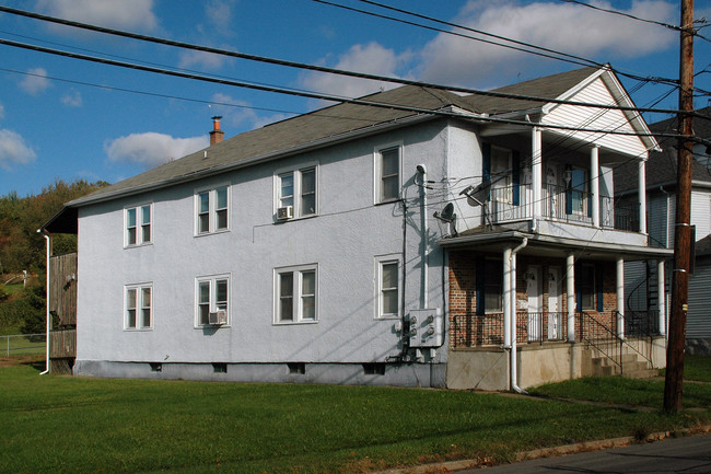 1128-1130 S Valley Ave in Throop, PA - Building Photo - Building Photo