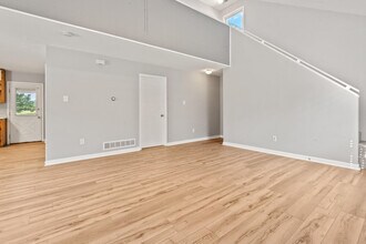 648 Golfview Dr in Lexington, KY - Building Photo - Building Photo